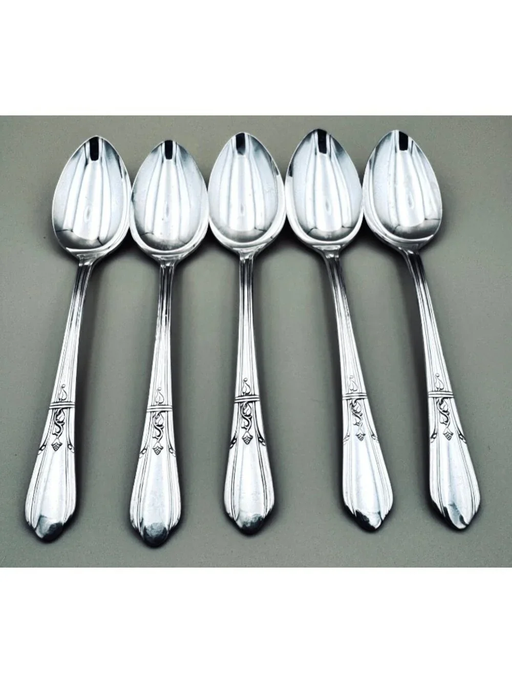 5 COUNTESS II Simeon L & George H Rogers Oval Soup Spoons Silverplate Oneida